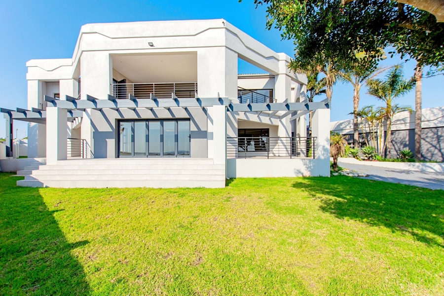 5 Bedroom Property for Sale in Myburgh Park Western Cape